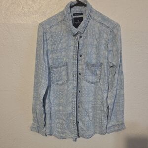 American Eagle Outfitters Light Blue Button Down Shirt